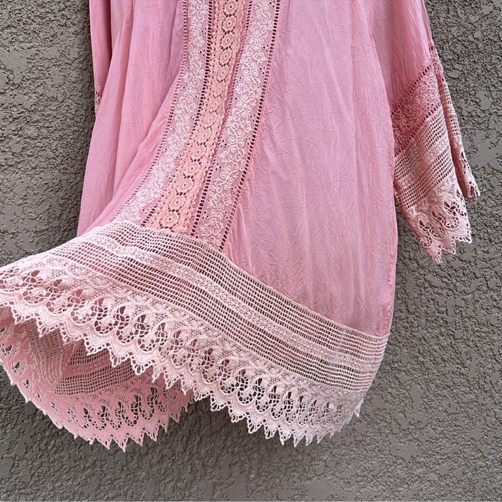 RARE Johnny Was Pink Bell Sleeve Tunic w Asymmetrical Ruffles Size 1X
Blouse Top - Picture 2 of 11